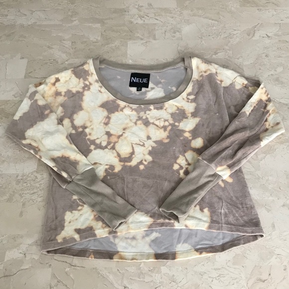 Neue cropped acid wash light weight long sleeve. - Picture 1 of 5